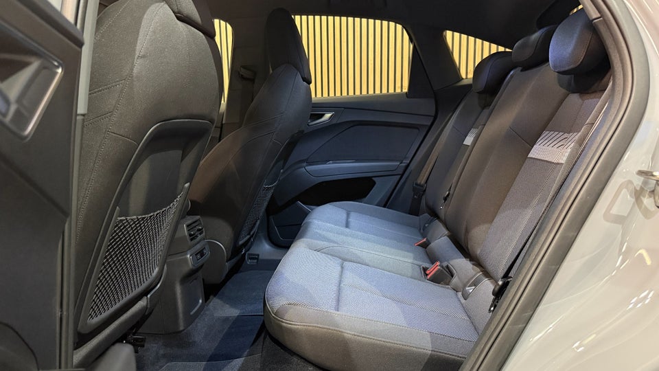 Audi Q4 e-tron 35 Advanced Sportback 5d