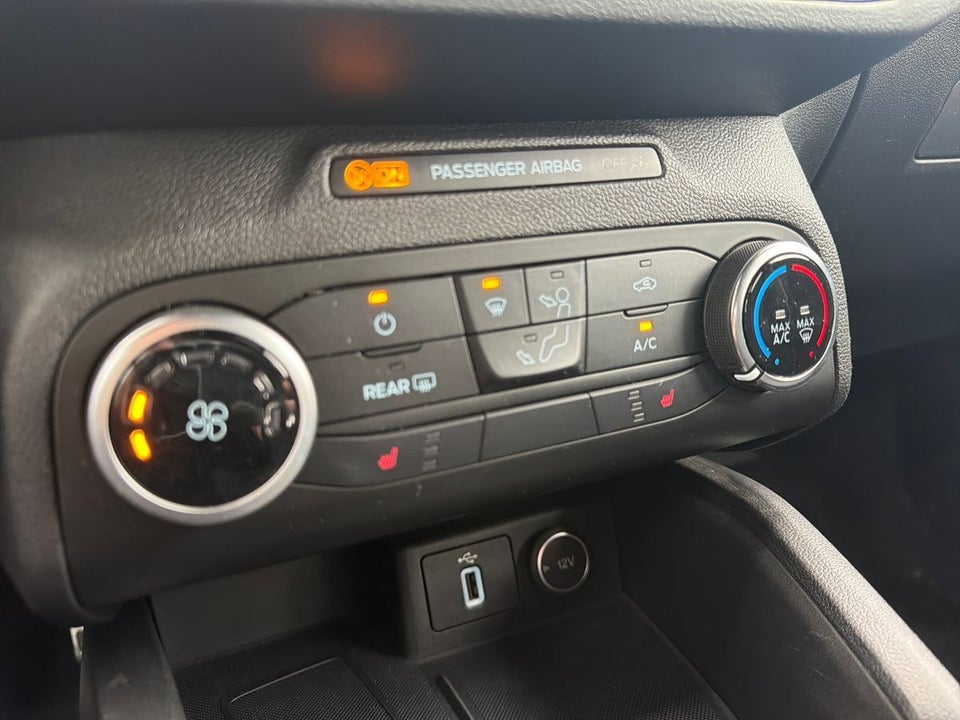 Ford Focus 1,0 EcoBoost ST-Line 5d