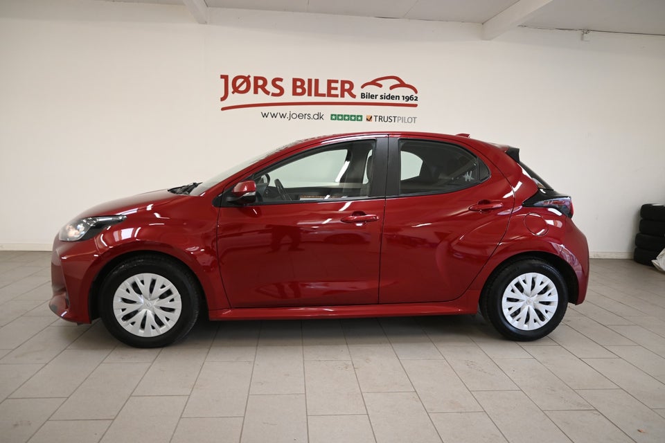 Toyota Yaris 1,0 Active 5d