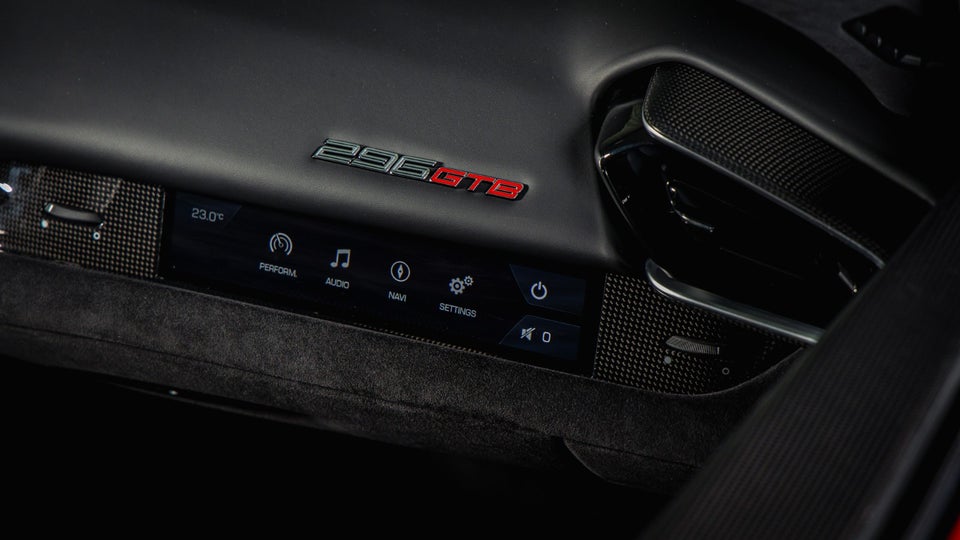 Ferrari 296 GTB 2,9 DCT 2d