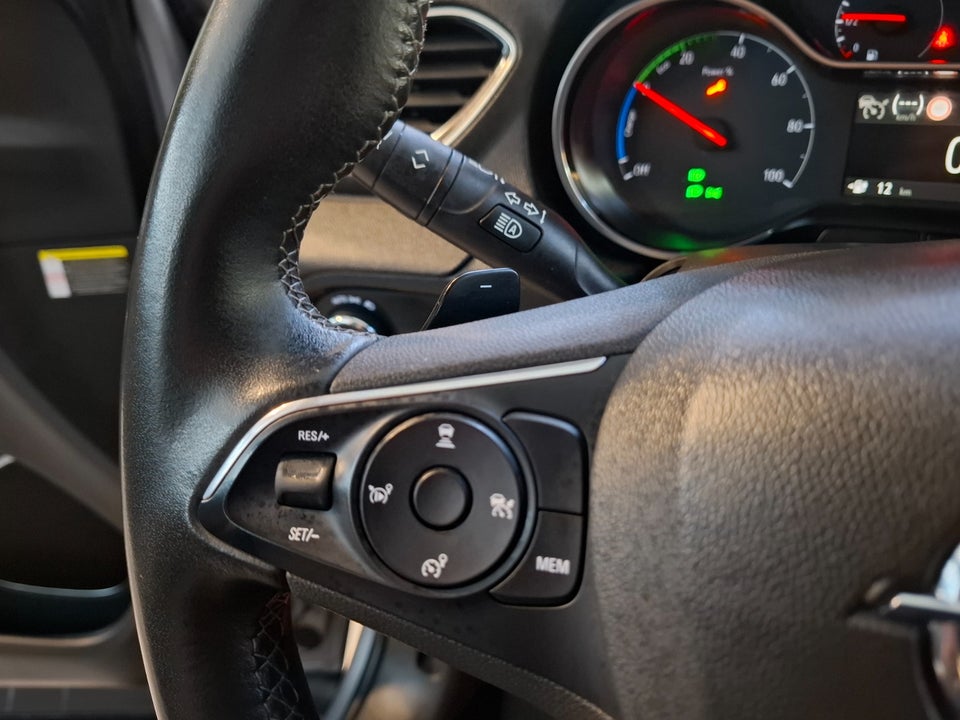 Opel Grandland X 1,6 Hybrid4 Ultimate aut. 5d