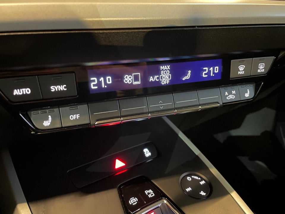 Audi Q4 e-tron 40  5d