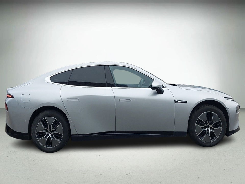 Xpeng P7 Long Range 4d