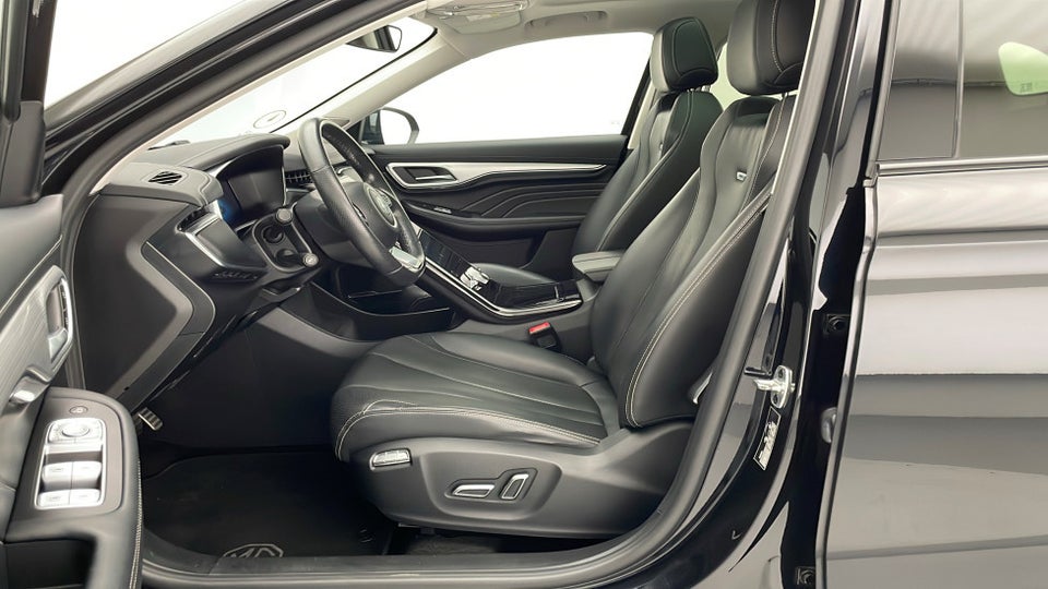 MG Marvel R Performance 5d