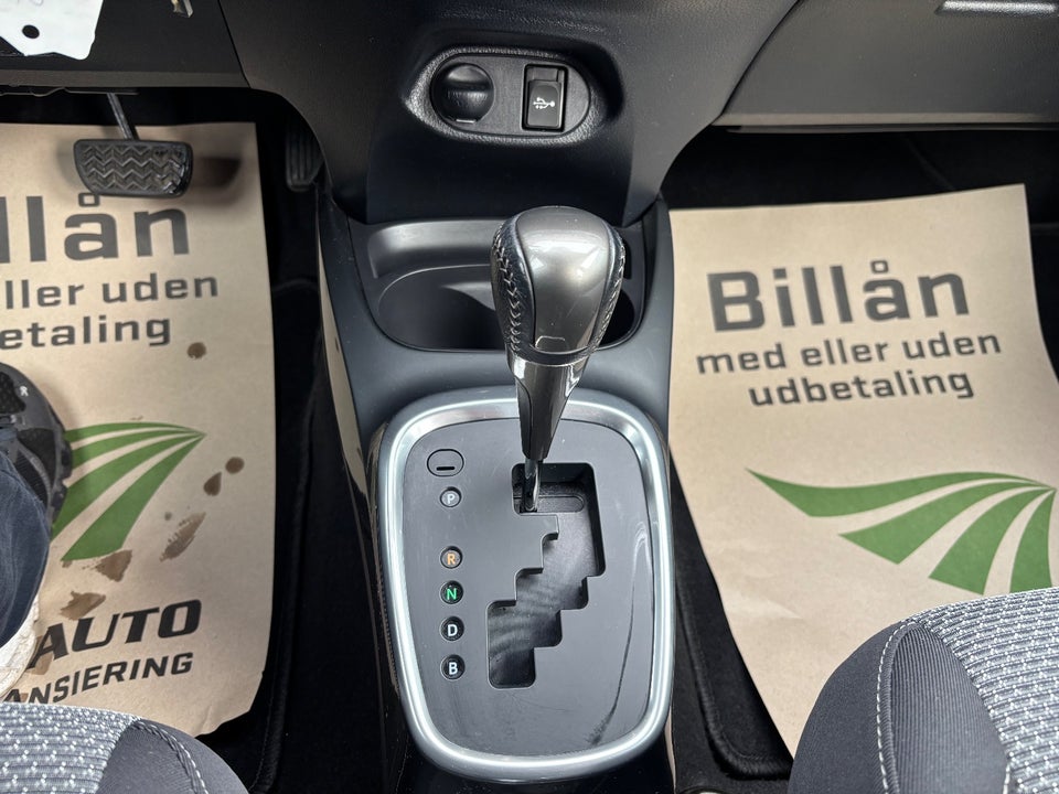 Toyota Yaris 1,5 Hybrid H1 e-CVT 5d