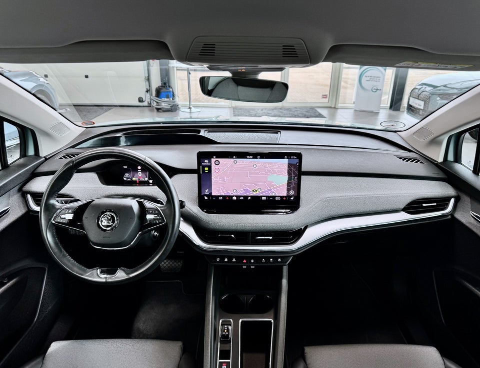 Skoda Enyaq 80 iV Plus Design Selection 5d