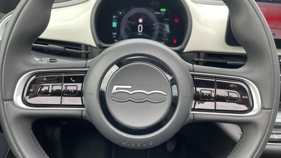 Fiat 500e 42 Icon Cabrio 2d