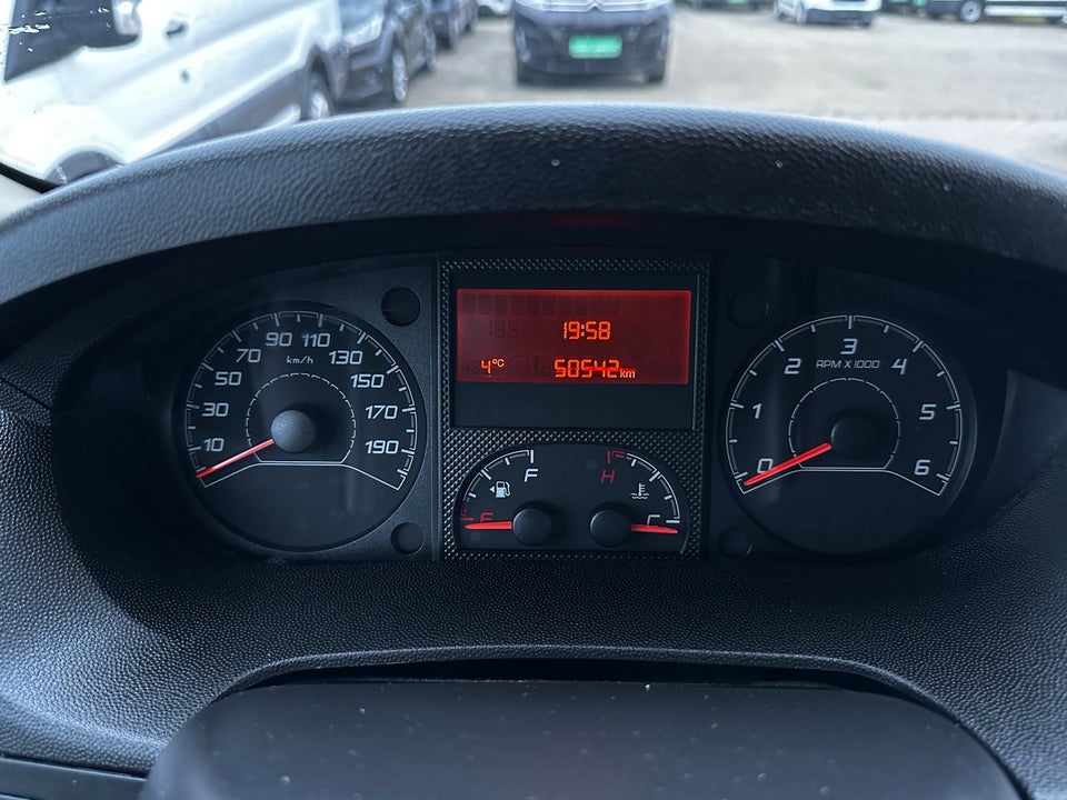 Citroën Jumper 33 2,2 BlueHDi 140 L2H2