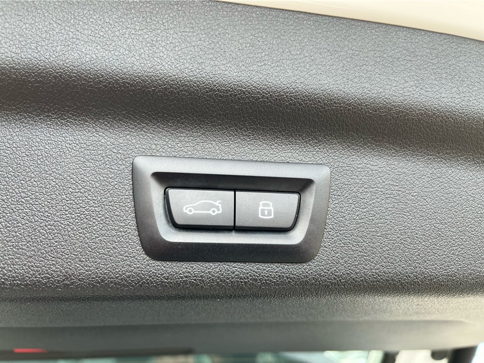 BMW iX1 eDrive20 M-Sport 5d