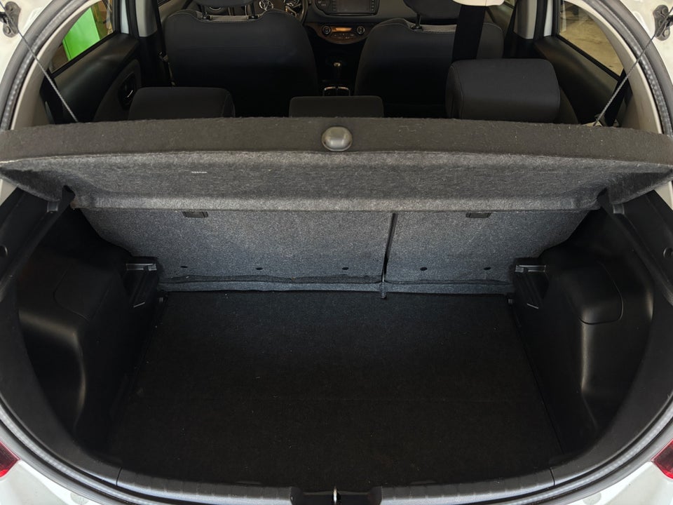 Toyota Yaris 1,5 Hybrid H2 Premium e-CVT 5d