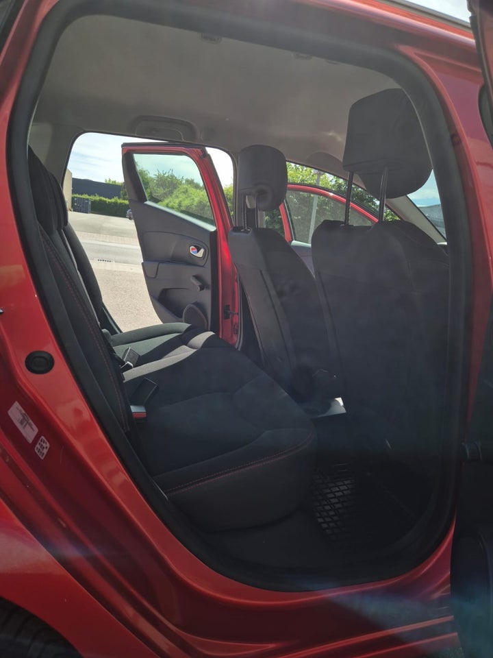 Renault Clio IV 1,2 16V Expression Sport Tourer 5d
