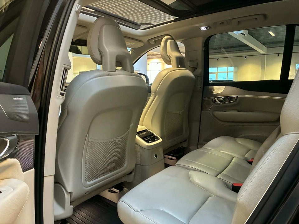 Volvo XC90 2,0 T8 407 Inscription aut. AWD 7prs 5d