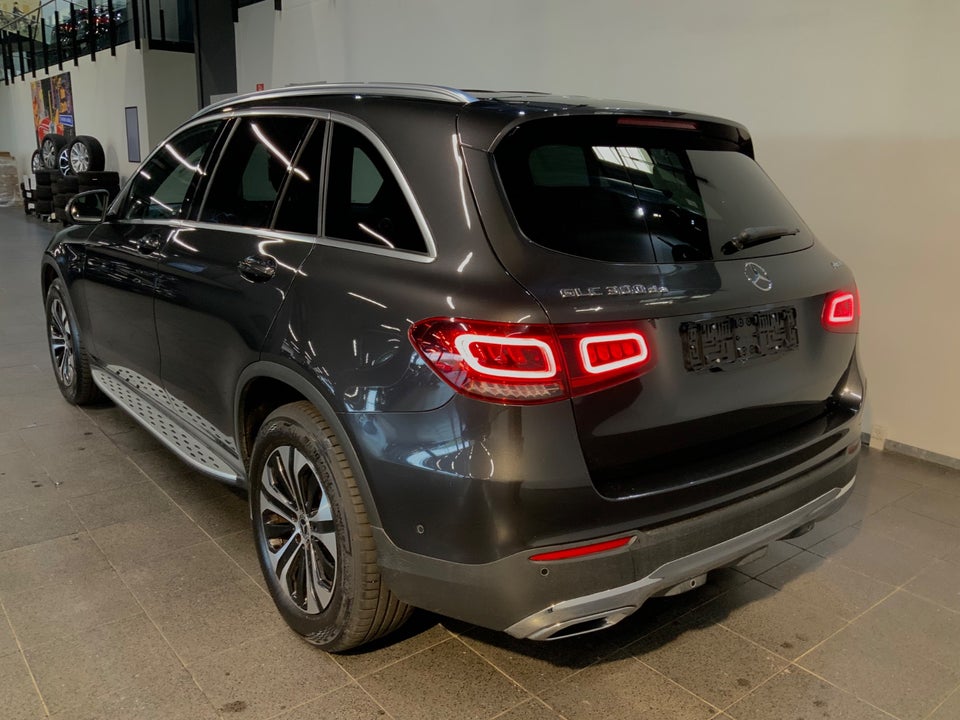 Mercedes GLC300 de 2,0 aut. 4Matic 5d
