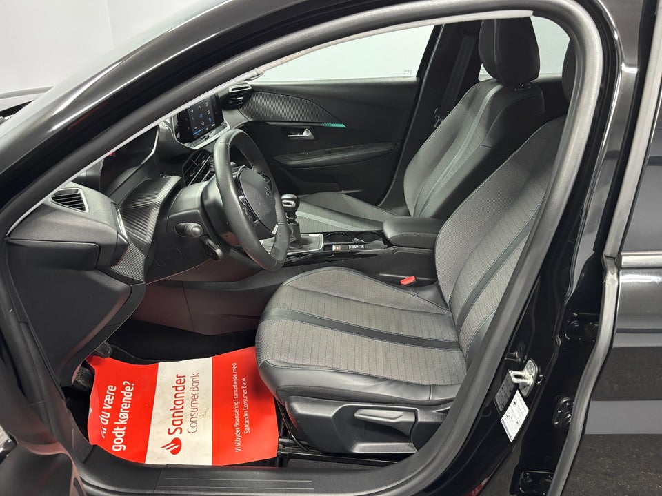 Peugeot 208 1,2 PureTech 100 Allure 5d