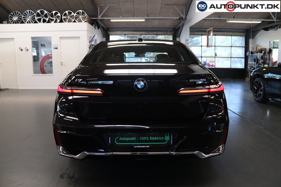 BMW i7 eDrive50 M-Sport 4d