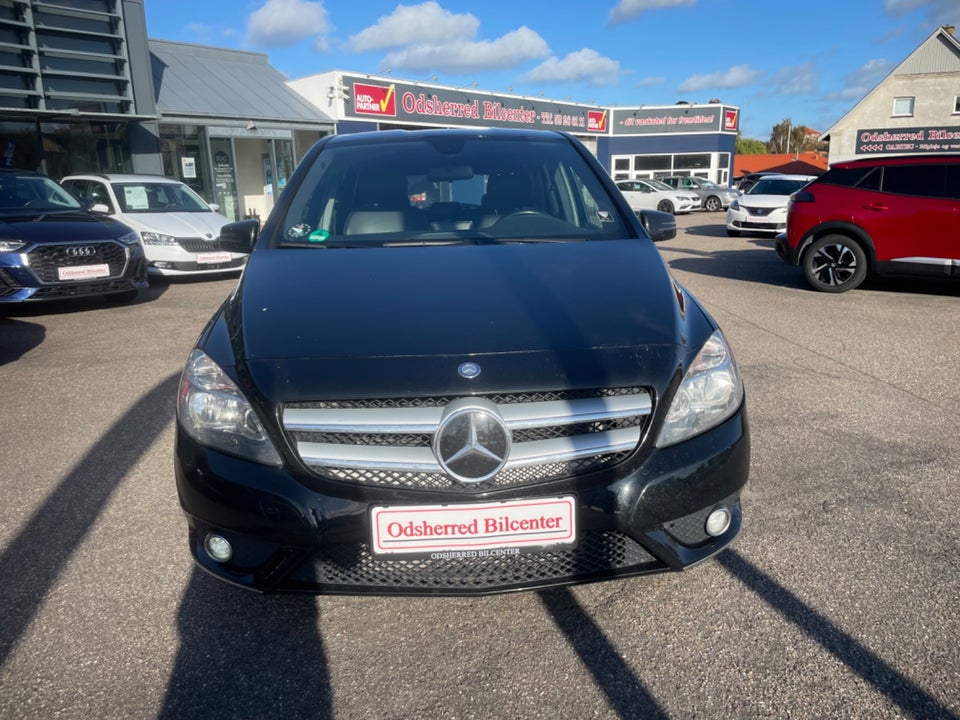 Mercedes B200 1,6 BE 5d