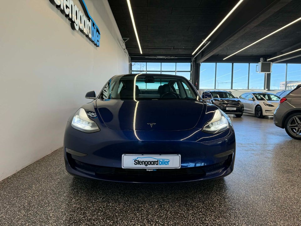 Tesla Model 3 Long Range AWD 4d