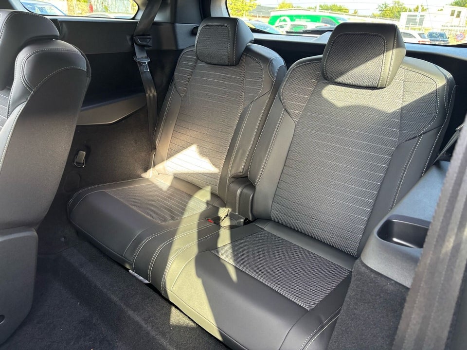 Peugeot e-5008 77 GT Pack 7prs 5d