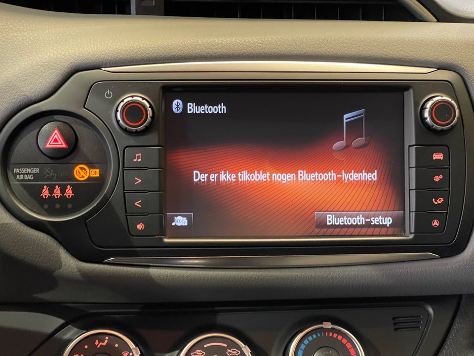 Toyota Yaris 1,0 VVT-i T2 5d