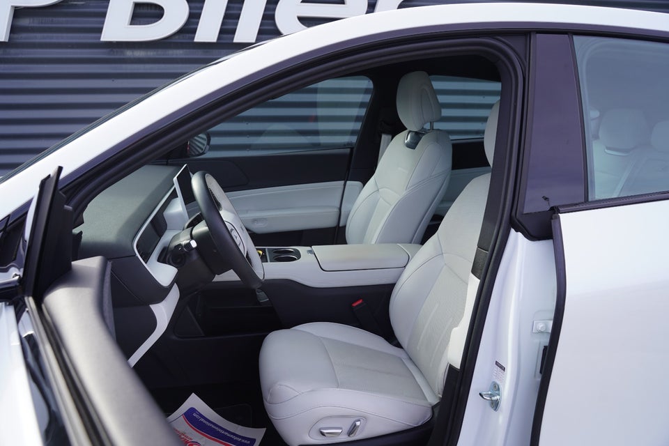 Xpeng G6 Standard Range 5d