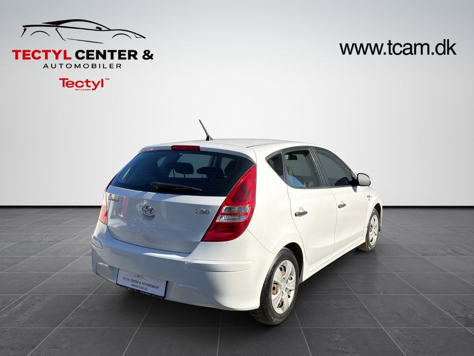 Hyundai i30 1,6 CRDi 90 Classic Eco 5d