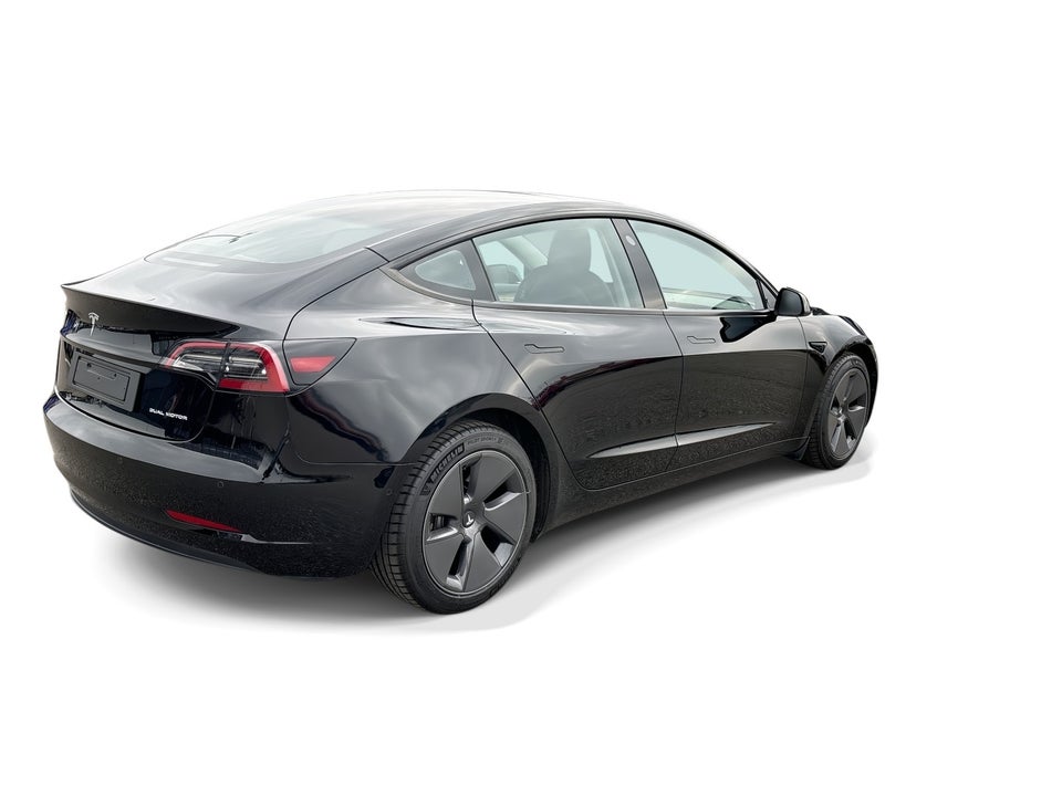 Tesla Model 3 Long Range AWD 4d
