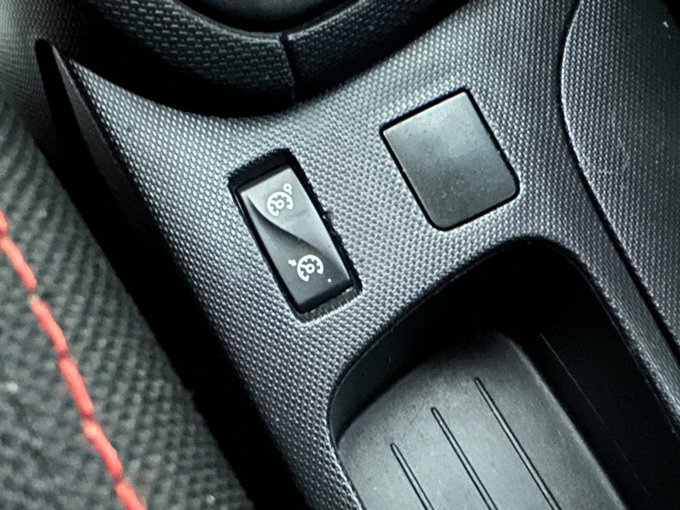 Renault Clio IV 1,5 dCi 75 Authentique 5d