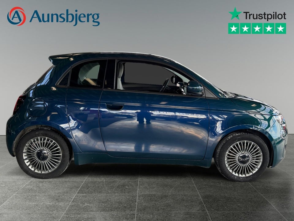 Fiat 500e 42 Icon 3+1 4d