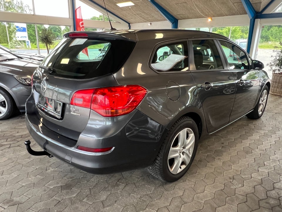 Opel Astra 1,7 CDTi 125 Enjoy Sports Tourer 5d