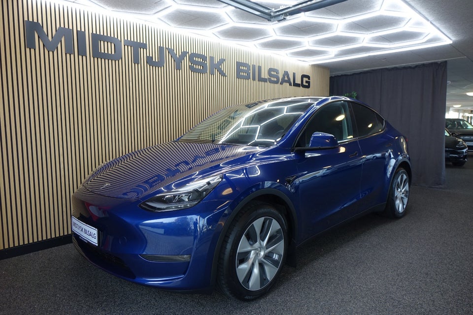 Tesla Model Y Long Range AWD 5d