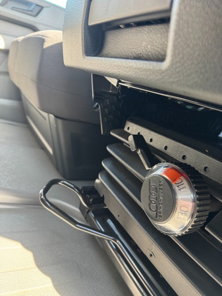 VW Crafter 35 2,0 TDi 177 Kassevogn L3H3 aut.