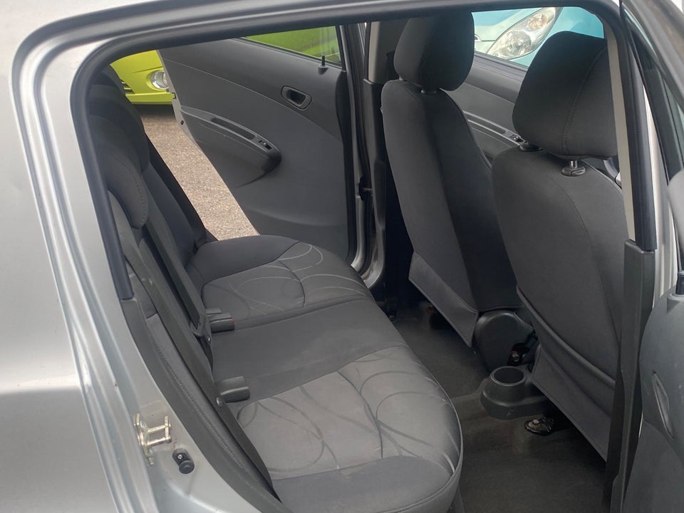 Chevrolet Spark 1,0 LT 5d
