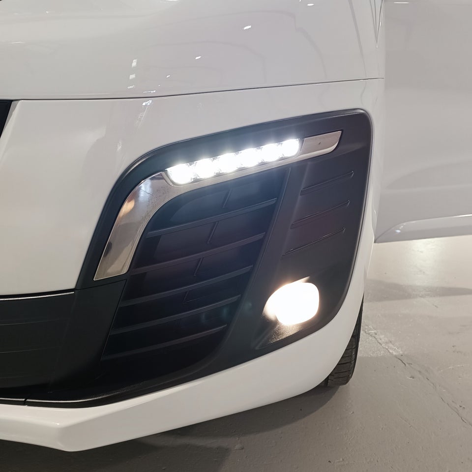 Peugeot Expert 2,0 BlueHDi 177 L2 Premium EAT8 Van