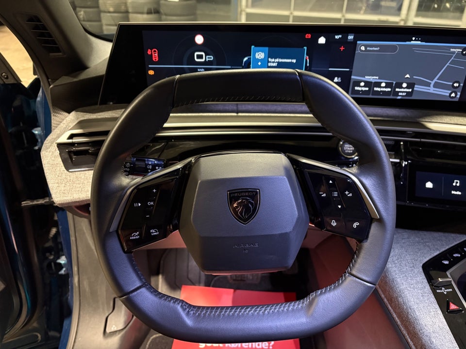 Peugeot e-5008 77 Allure 7prs 5d