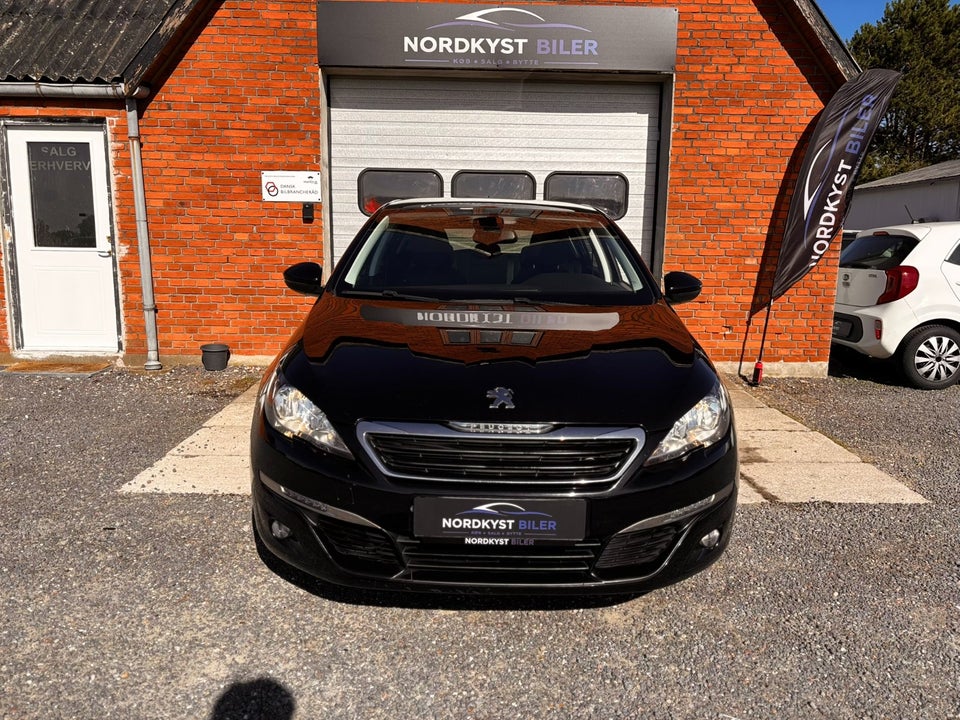 Peugeot 308 1,6 BlueHDi 120 Allure Sky 5d