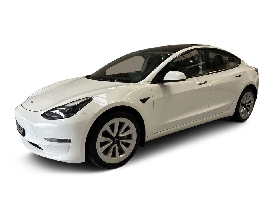 Tesla Model 3 Long Range AWD 4d