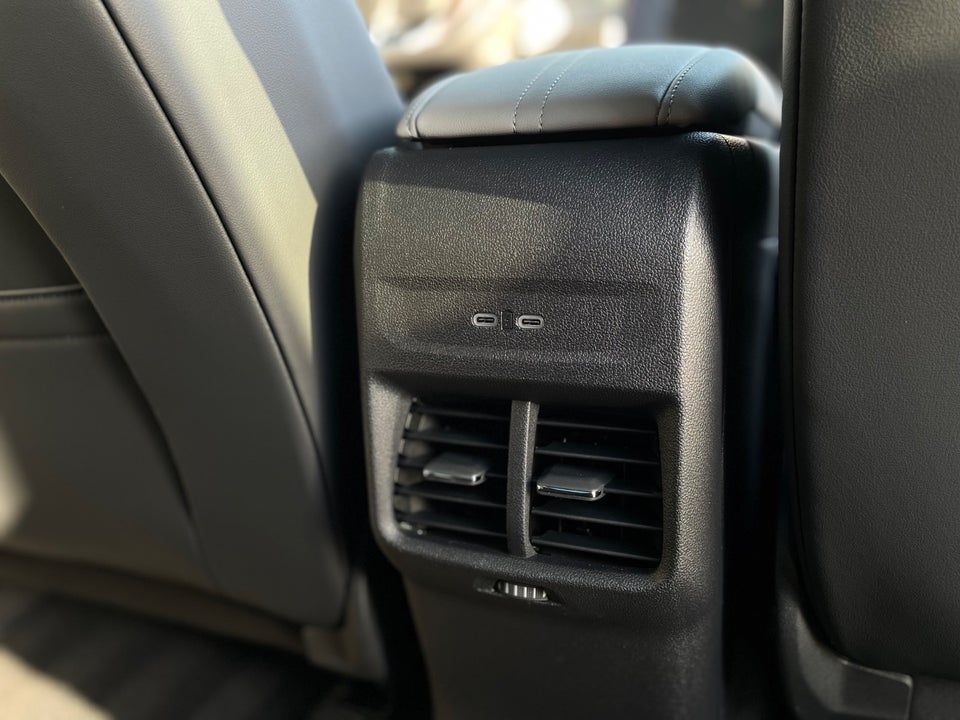 Ford Explorer 82 Premium Extended Range 5d