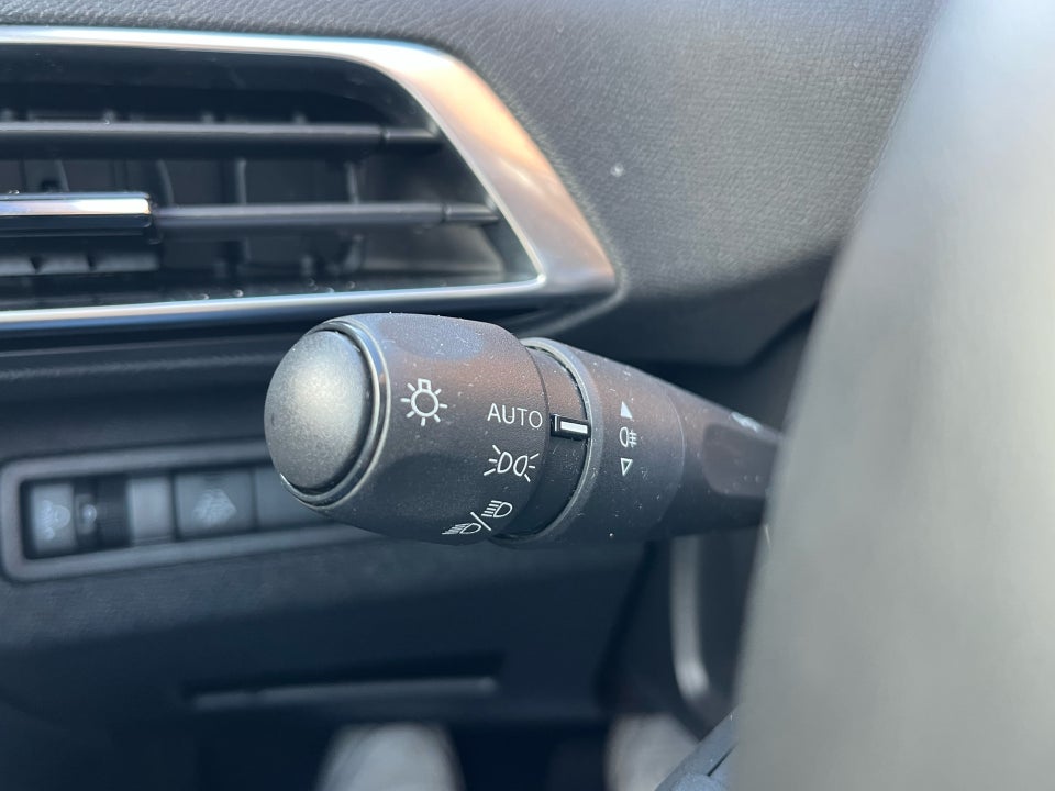 Peugeot 5008 1,5 BlueHDi 130 Active Pack EAT8 7prs 5d