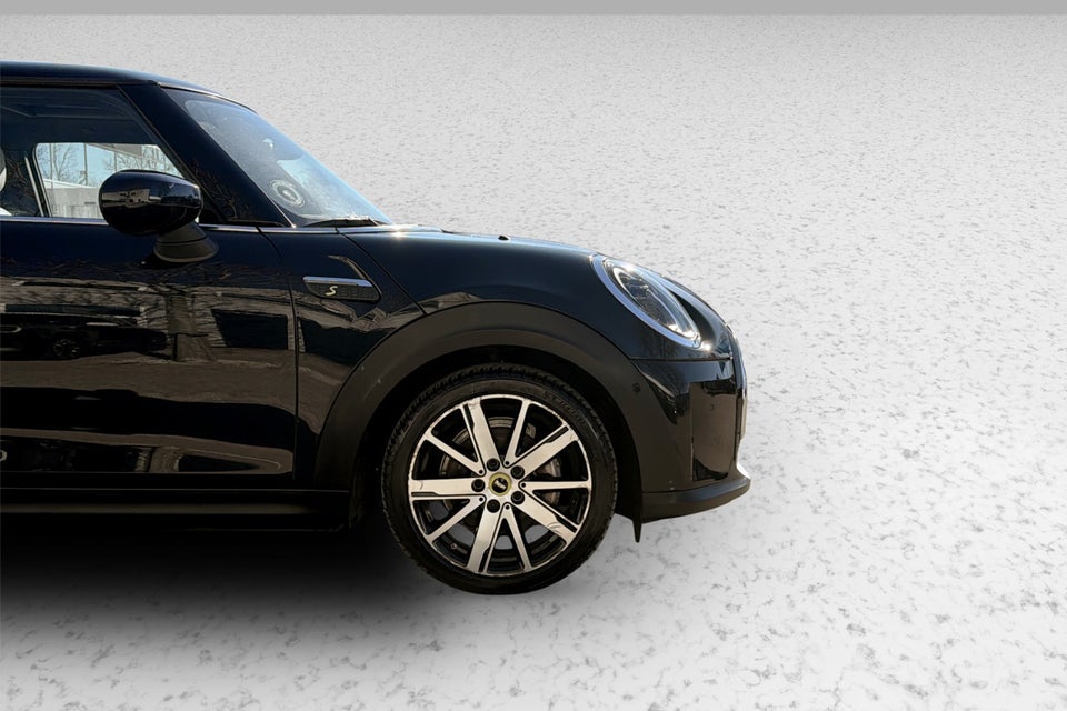 MINI Cooper SE Maximise 3d