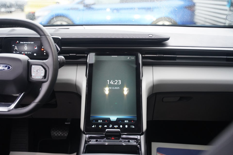 Ford Explorer 82 Select Extended Range 5d