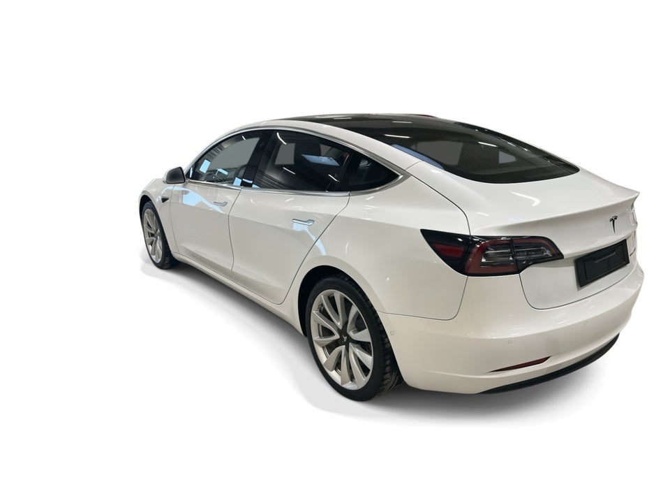 Tesla Model 3 Long Range AWD 4d