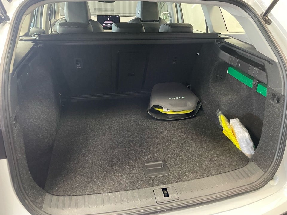 Skoda Enyaq 60 iV Loft 5d