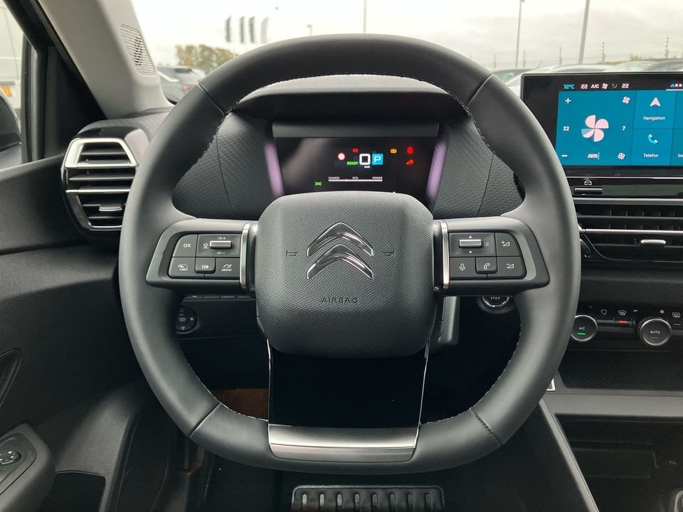 Citroën ë-C4 X 50 Shine 4d