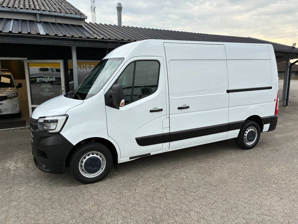 Renault Master IV T33 2,3 dCi 150 L2H2 Kassevogn