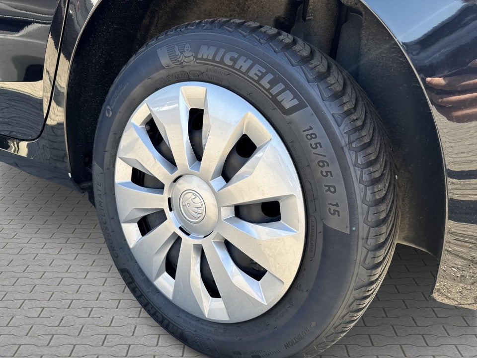 Skoda Fabia 1,0 MPi 80 Essence 5d