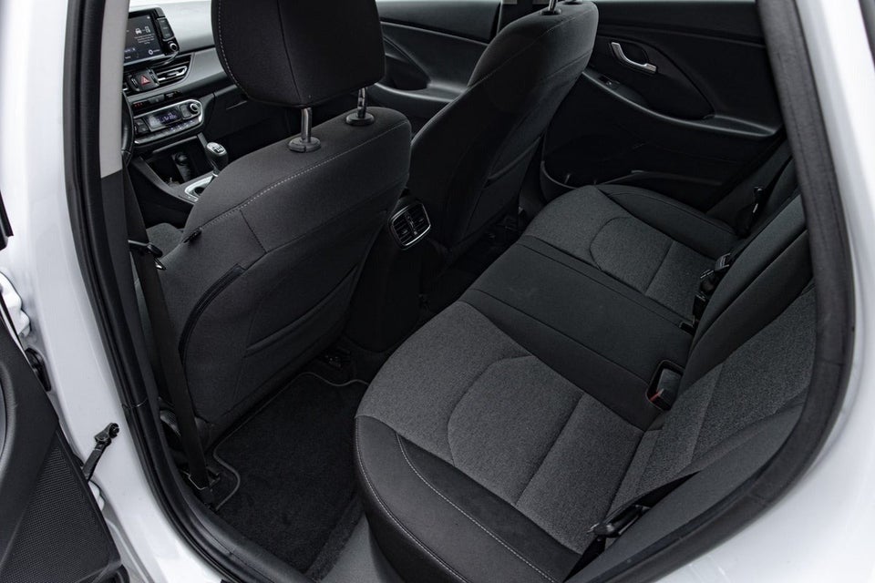 Hyundai i30 1,0 T-GDi Essential stc. 5d