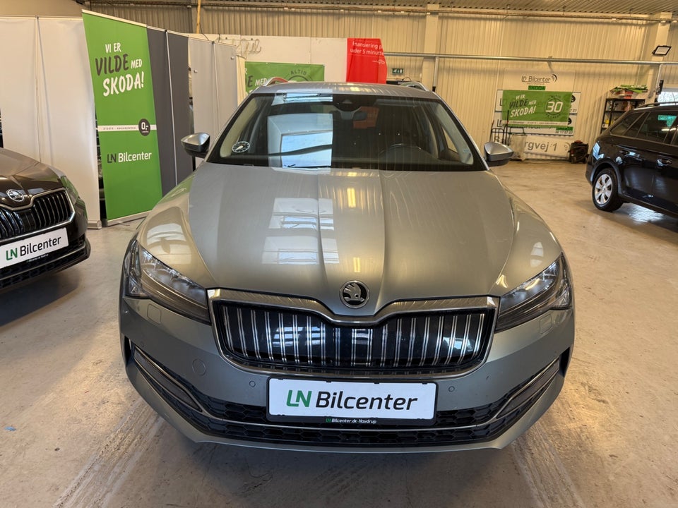 Skoda Superb 1,4 TSi iV Style Combi DSG 5d