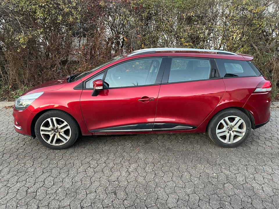 Renault Clio IV 0,9 TCe 90 Expression Sport Tourer 5d