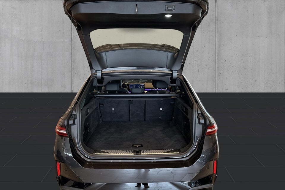 BMW i5 xDrive40 Touring M-Sport 5d