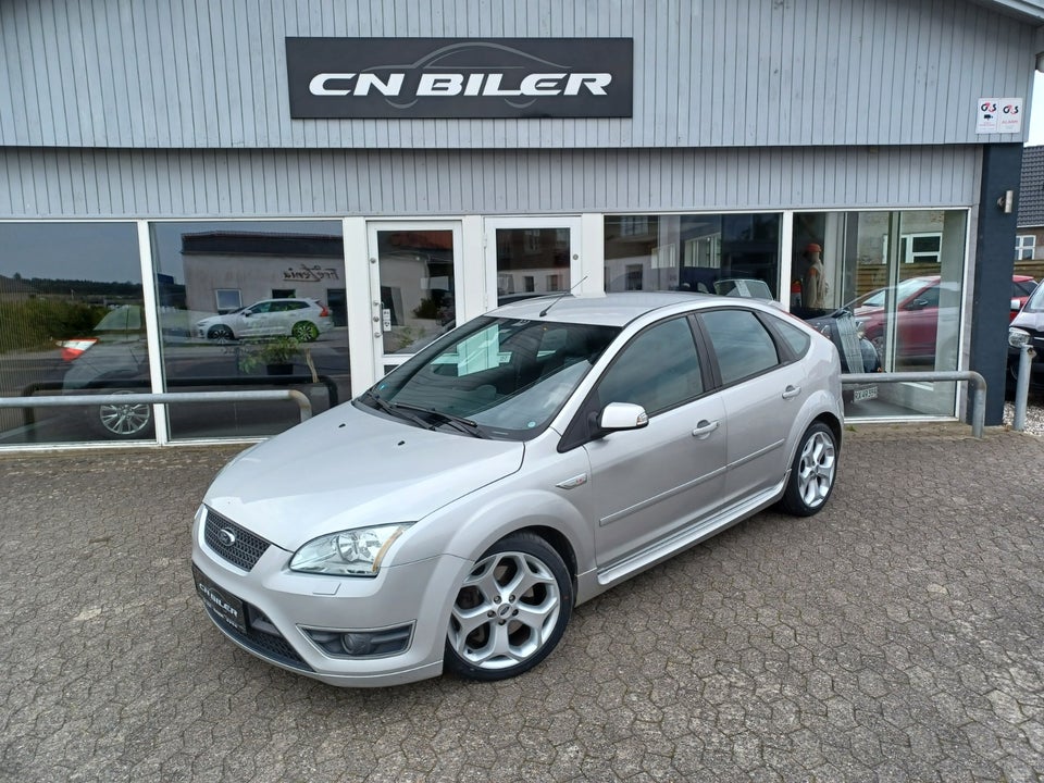 Ford Focus 2,5 ST 5d